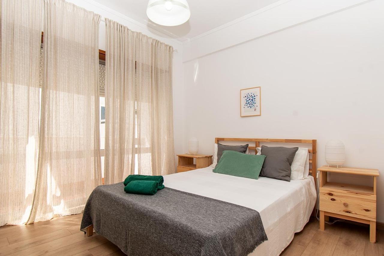 Apartamento Vista Mar Algarve มงติกอร์โด ภายนอก รูปภาพ